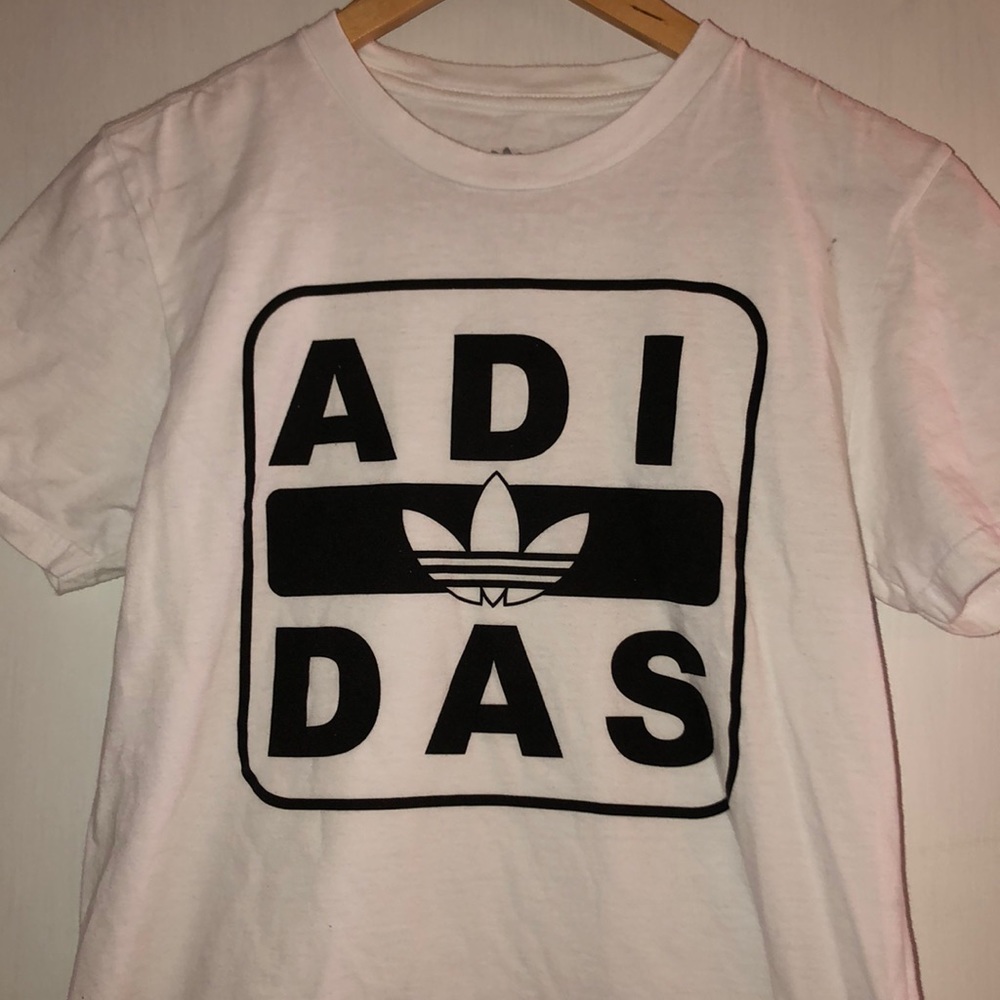 ADIDAS T-SHIRT